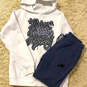 Nike tech pants, Match kicks hoodie